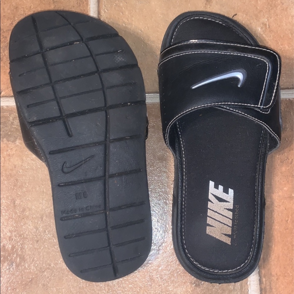 Nike sandals. Men’s size 6